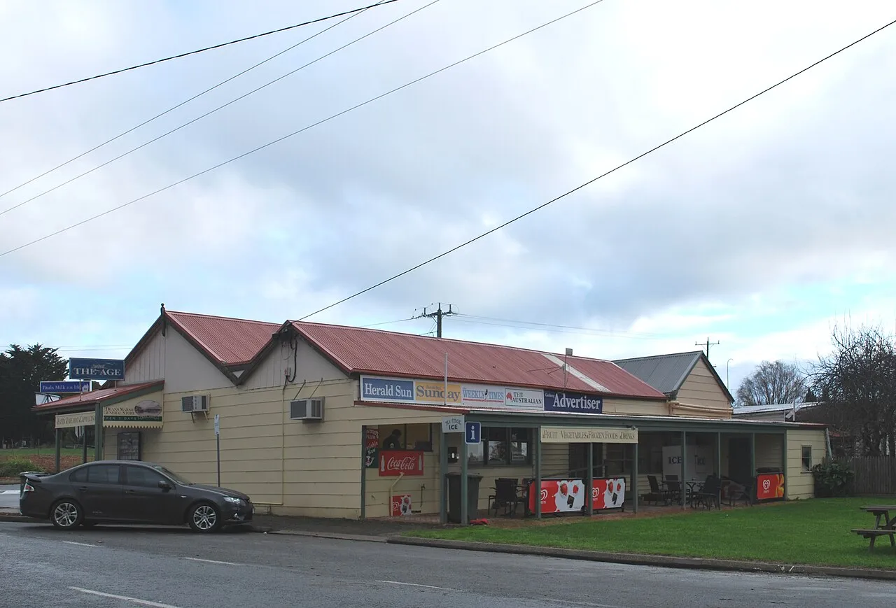 General store beside the road in Deans Marsh
