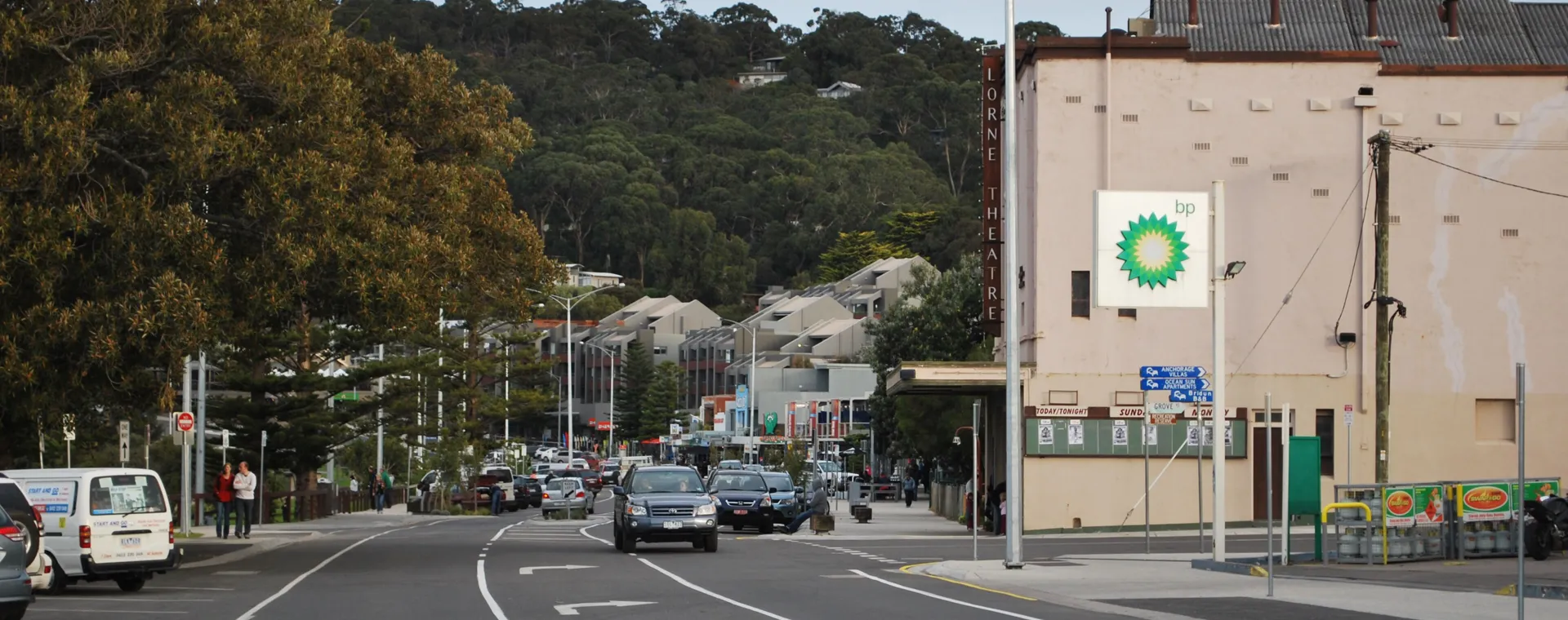Mountjoy Parade, Lorne's main street